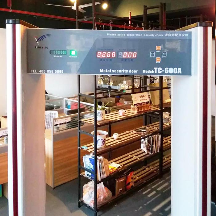 TC-600A六區(qū)數碼安檢門5-1.jpg